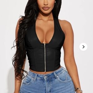 Fashion Nova Black Zip-Up Crop Top